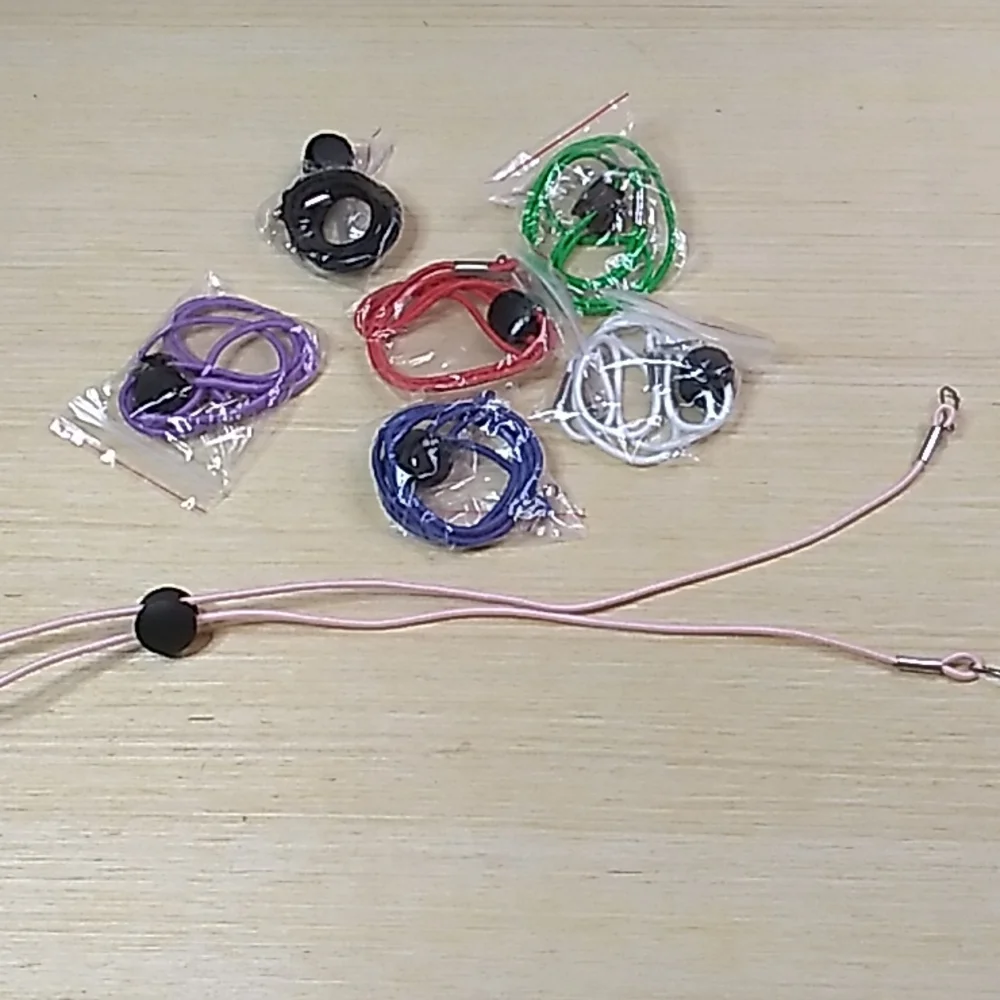 7 pcs kids lanyards for face masks in variety of colors. Adjustable strap